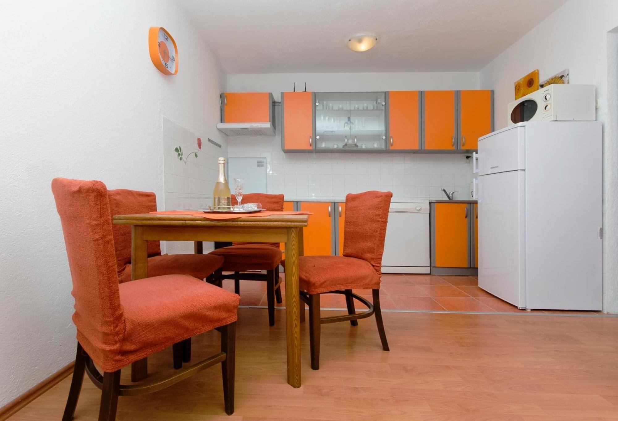 City Apartments Nada Makarska Cameră foto
